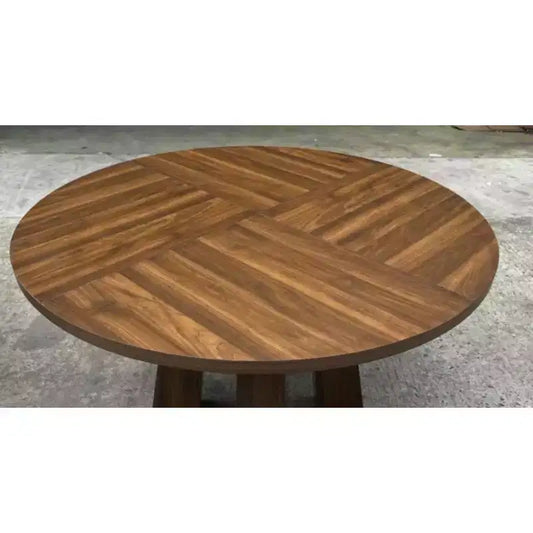 Phoebe Round Dining Table with Curved Legs for Dining Room